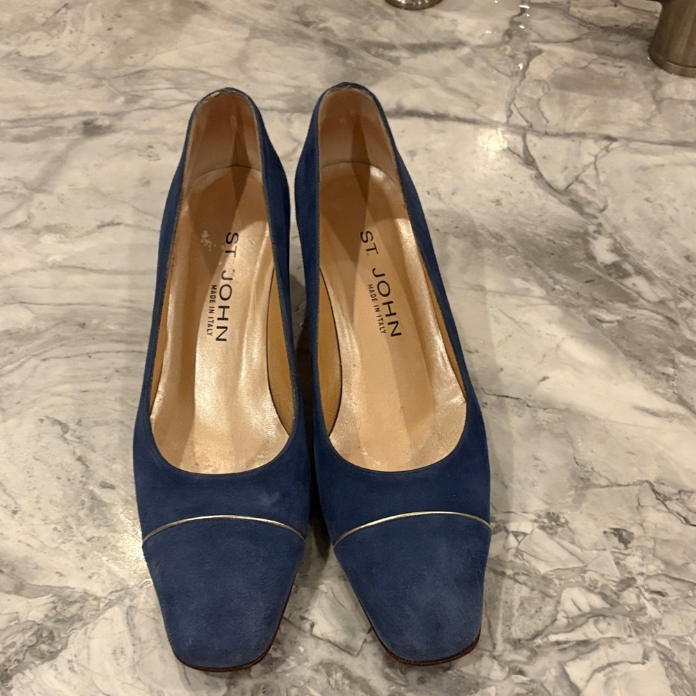 VINTAGE St. John Blue Suede Heels with Gold Trim, size
